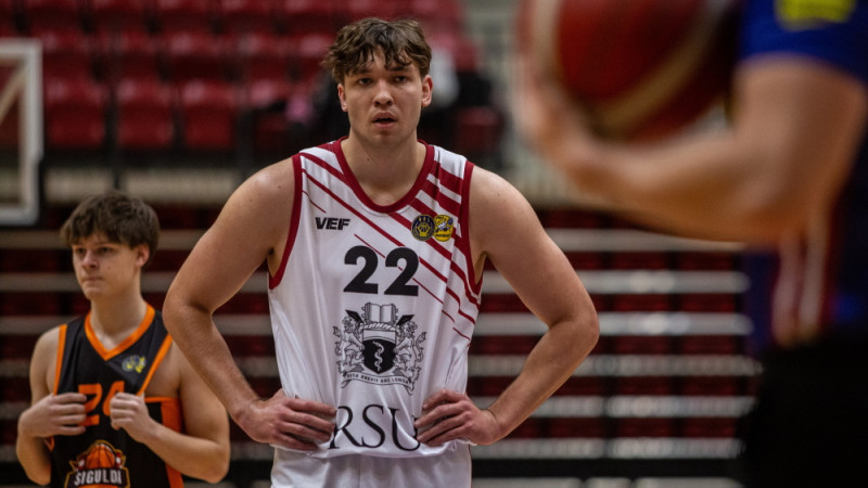 Nacionālās līgas čempions Salmiņš tiek pie iespējas Igaunijas klubā
