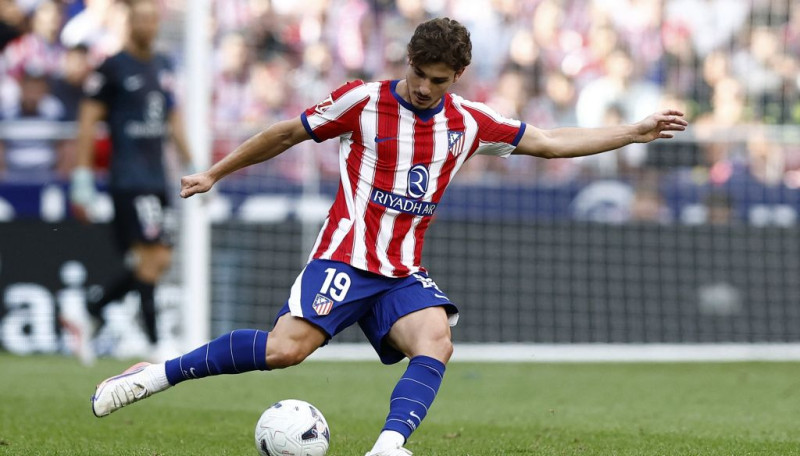 Alvaress saasināto transfēru baumu fonā izlaiž "Atlético" treniņu